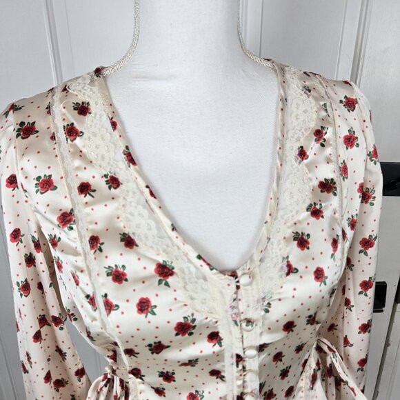 Free People Field Of Roses Satin Lace Top XS Cream Red Coquette Peasant NWT - Picture 9 of 16
